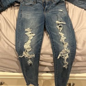 Hi-rise begging from American eagle